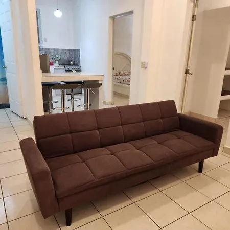 Comfy 2Bedroom Minutes From Downtown & Fast Wi-Fi